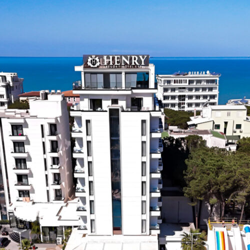 Luxury Beachfront Hotel in Golem Durrës with Spa