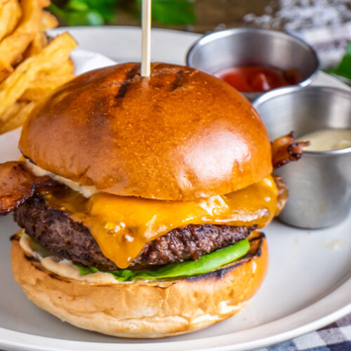 Burger dhe Steak – Garibaldi Golem